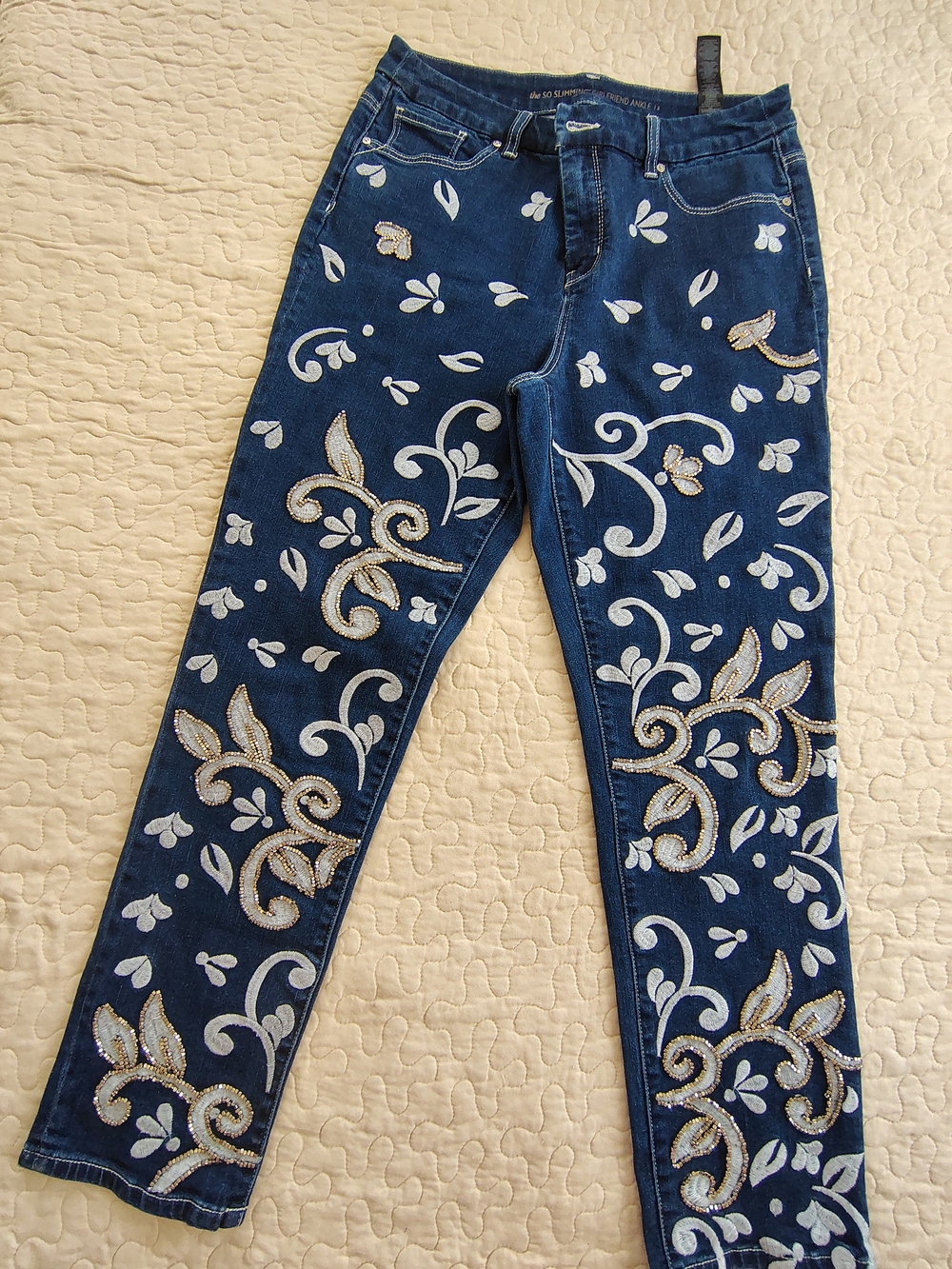 Chico’s So Slimming Girlfriend Ankle Jeans Floral Bead Embroidered Sz 1 (US 8)